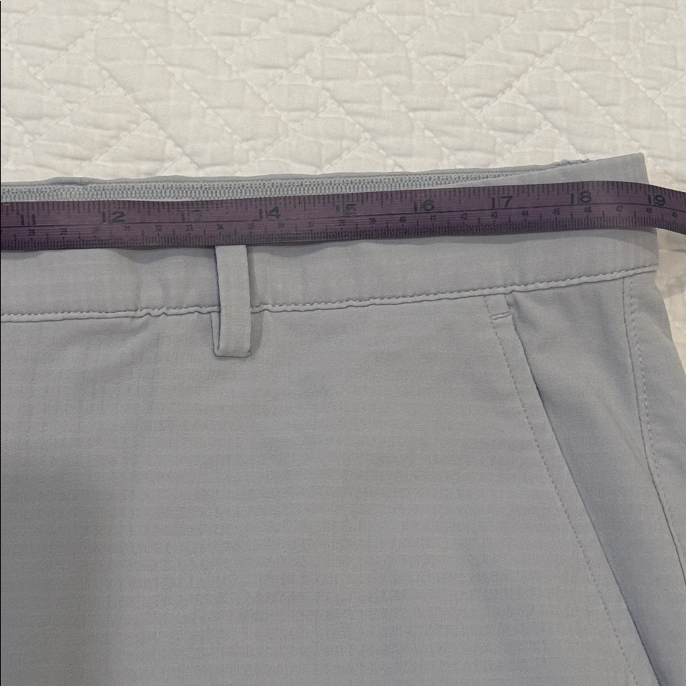 Greg Norman Collection Light Gray Flat Front Shor… - image 5